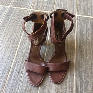 Yves saint Laurent heels